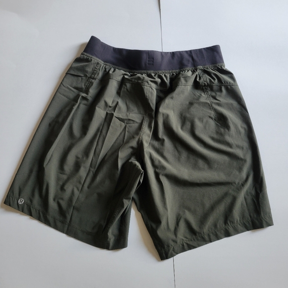 Lululemon athletica shorts. - Picture 6 of 10